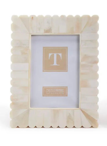 Two's Company 5x7 Scalloped Photo Frame