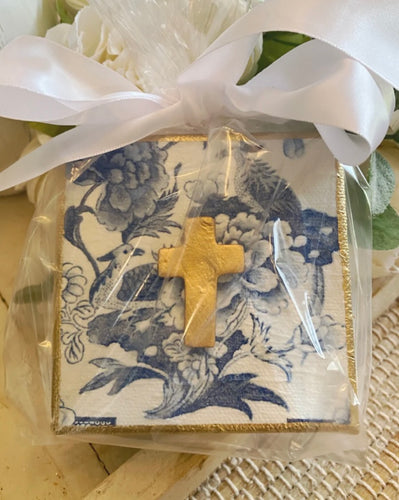 Chinoiserie Gold Gilded Cross Canvas Art