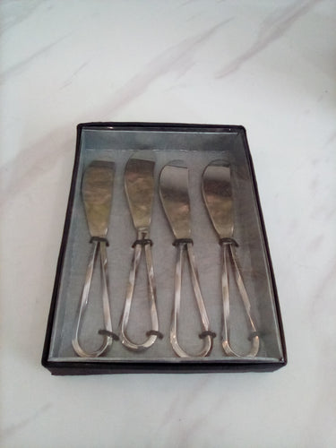 IHI Boxed Silver Spreader Set