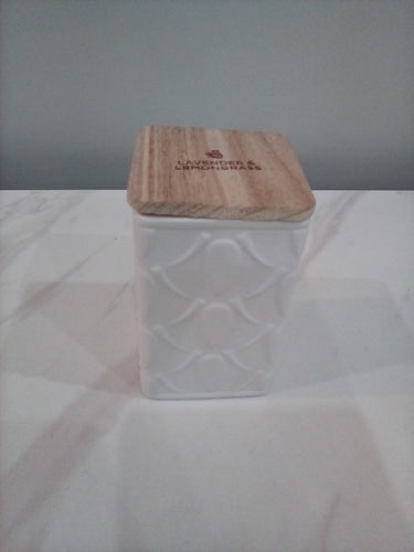 Swan Creek Decorative Lavender & Lemongrass Candle